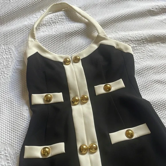 moschino gold dress Moschino // Chainlink Sleeveless Dress – VSP Consignment main image 1